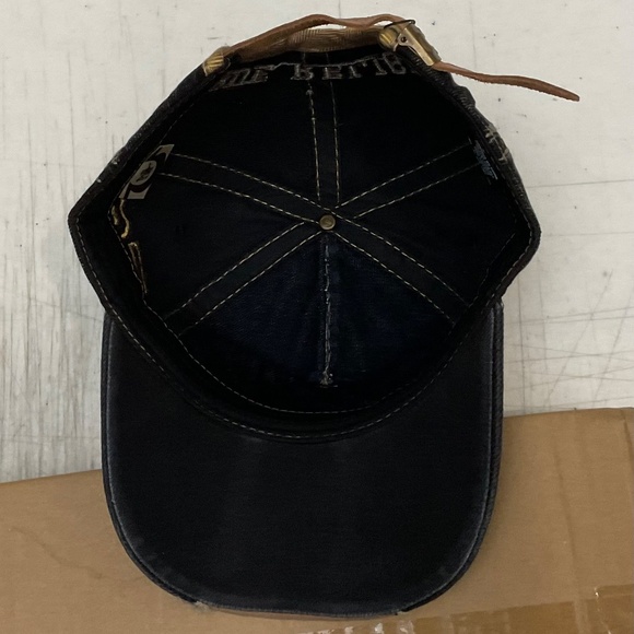 True religion 56 Cap . - Picture 5 of 7